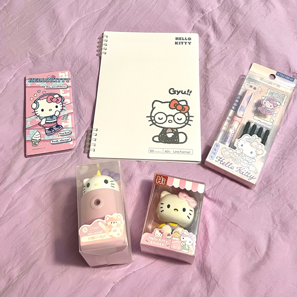 Hello Kitty Notebook Bundle
